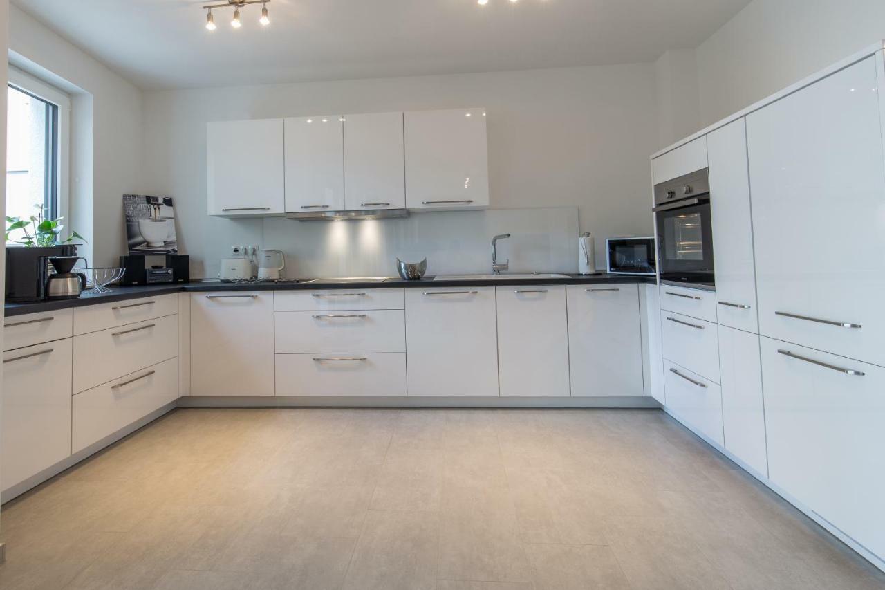 Apartment Vis-ahr-vis *