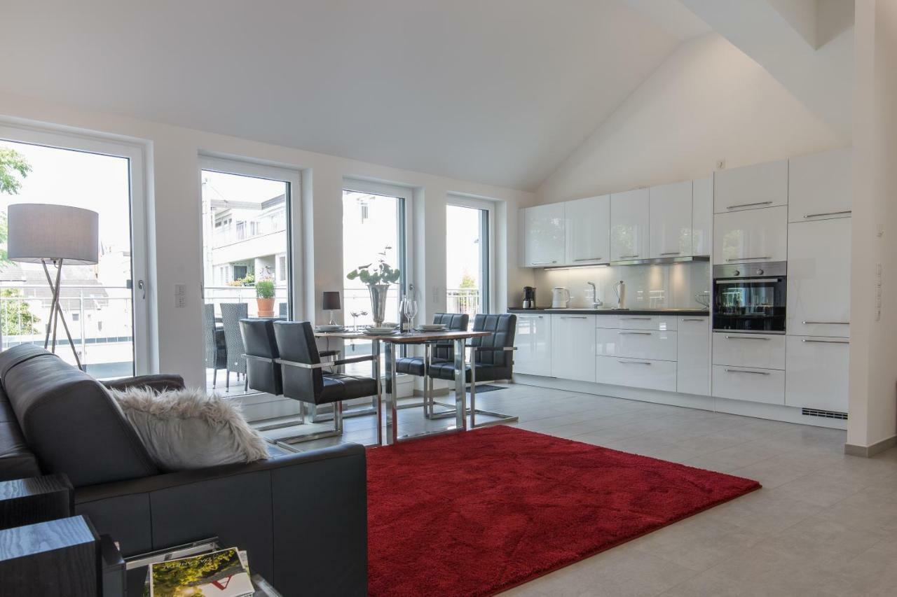 Vis-ahr-vis Apartment *